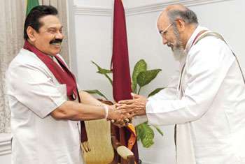 President invites Wigneswaran to join delegation