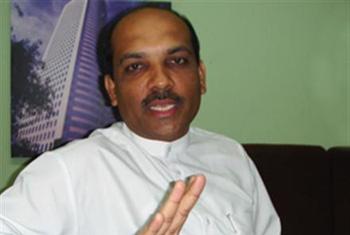 Range Bandara assaulted in Parliament; UNP stage walkout