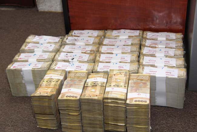 Rs. 125m bribe: Customs officers remanded until Oct. 30