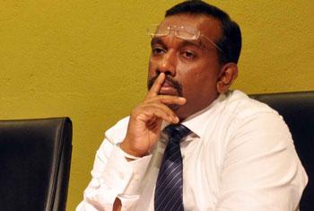 Mahindananda arrives at FCID to record statement