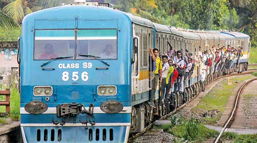 Trains on up-country line delayed due to derailed train