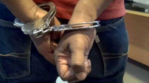 Police bust extortion gang including 17-year-old girl in Athurugiriya