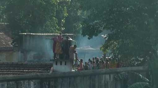 Clashes at Welikada Prison: 11 injured and 52 inmates transferred
