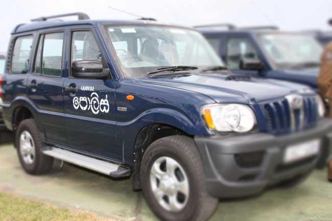 Four illegal sand miners steal police jeep to escape arrest