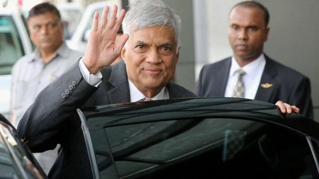 Ranil arrives at Presidential Secretariat to swear in as PM