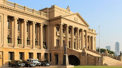 President and UNF MPs arrive for swearing in of new Cabinet
