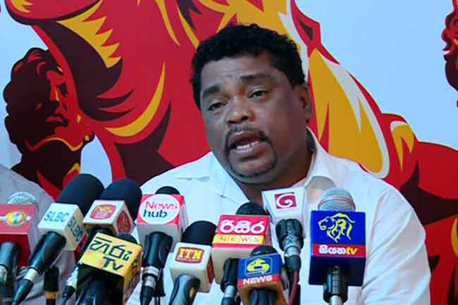 Make Mahinda PM to develop the country – Piyal Nishantha