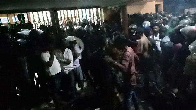 Several injured in massive brawl at movie theatre