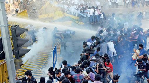 Several roads closed due to protest by Uni. students