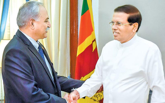 President calls for resolution of disputes between Pakistan, India through dialogue
