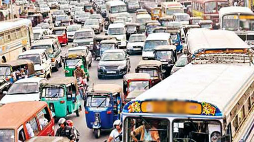 Parliament Road closed due to Grama Sevaka protest