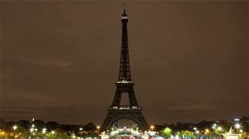 Eiffel Tower pays tribute to Easter Day attack victims in SL