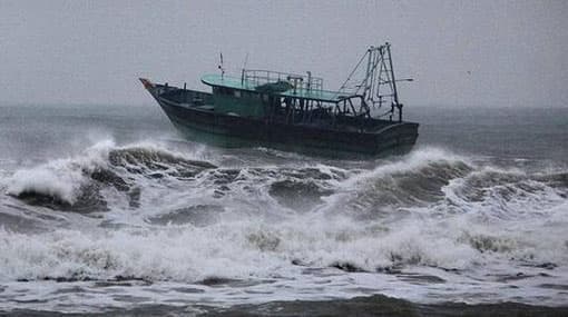 Naval and fishing communities warned of rough seas