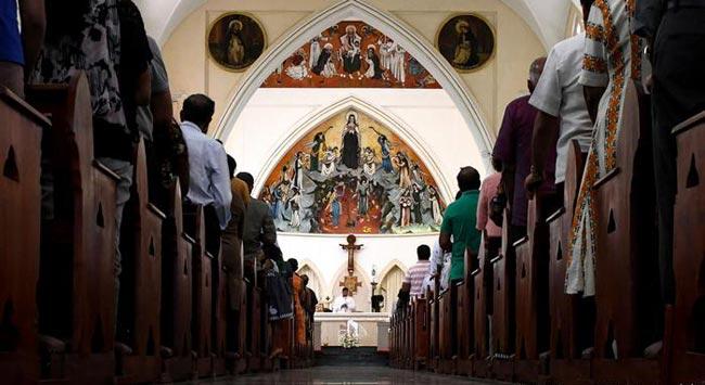 Catholics attend first Sunday Mass in since Easter Day attacks