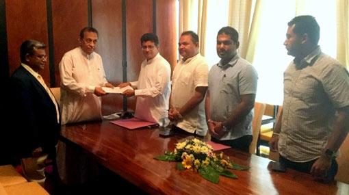 No-Confidence motion against Rishad presented to Speaker