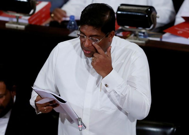 Ravi Karunanayake resigns as Foreign Minister