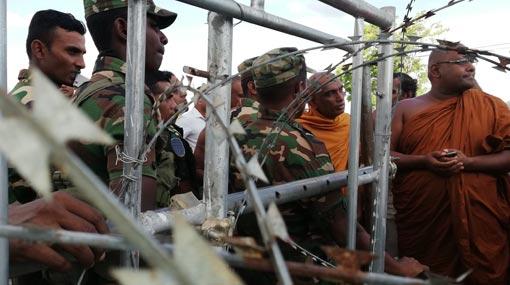 Rathana Thero denied entry to Sharia University