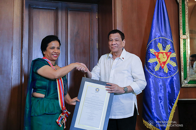 Duterte confers ‘Order of Sikatuna’ on outgoing Sri Lankan envoy