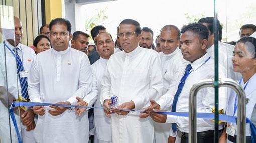 President opens Wellawaya Hospital’s new Kidney Unit & Smart Sri Lanka Monaragala Office
