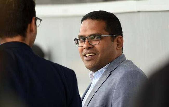 Sports Minister asks SLC to overhaul team’s coaching staff