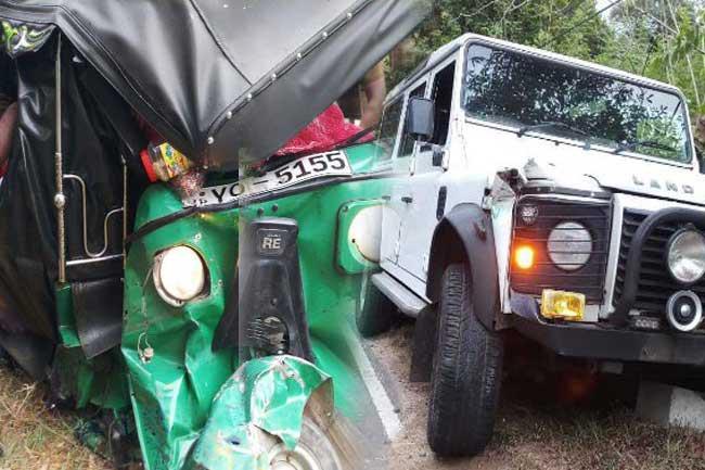 Two injured as tuk collides with VIP motorcade