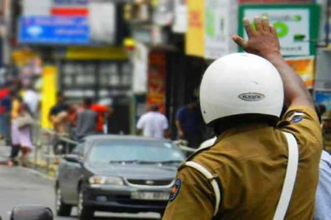 Traffic restriction on Colombo-Hanwella Road due to Nawagamuwa Perahera