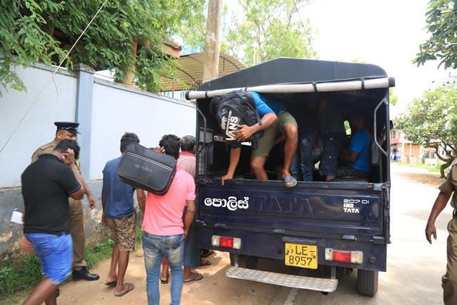 Twelve arrested over attempt to sail to Australia