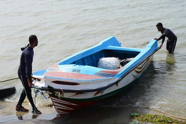 Beedi leaves found from dinghy in distress