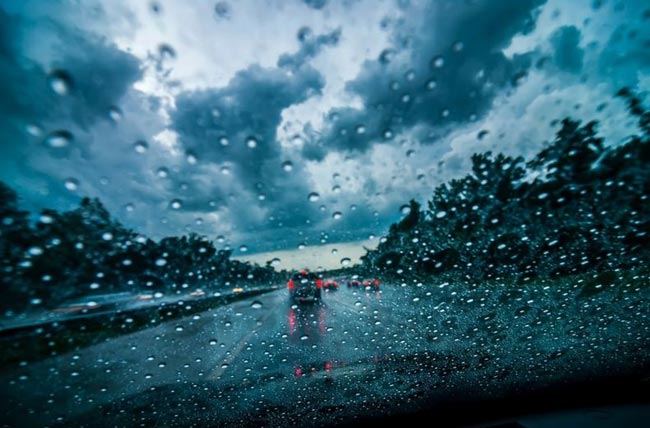 Vehicle speed on expressways limited to 60 kmph