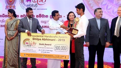 Sri Lanka craft sector wins free insurance cover for first time