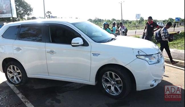 Police open fire at SUV carrying Excise officers