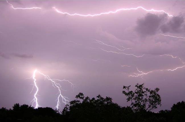 Warnings issued for severe lightning and heavy rain