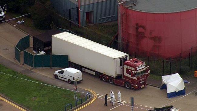 UK police launch mass murder probe after 39 bodies found in truck