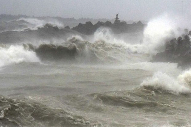 Afternoon thundershowers expected today; fishermen warned of rough seas