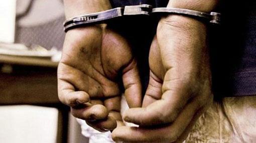 Three Indians nabbed with gold at BIA