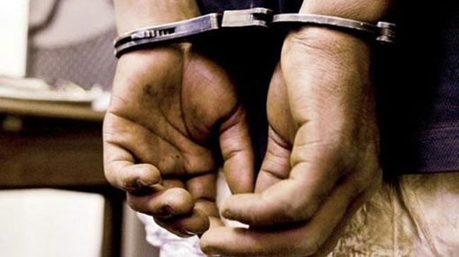 Three Indians nabbed with gold at BIA
