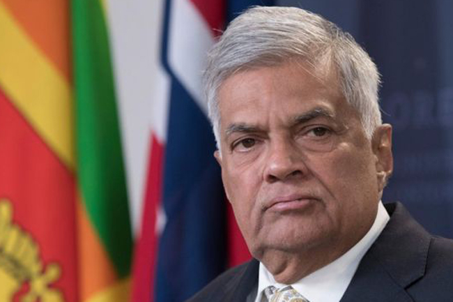 PM to step down & hand over govt. today - Kiriella