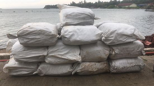 Navy arrests 9 persons with over 800kg of Beedi leaves