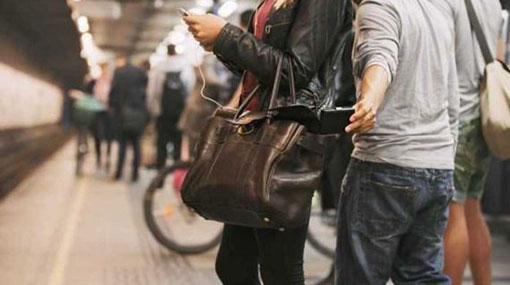 Five Lankans held as Melbourne police bust pickpocketing ring