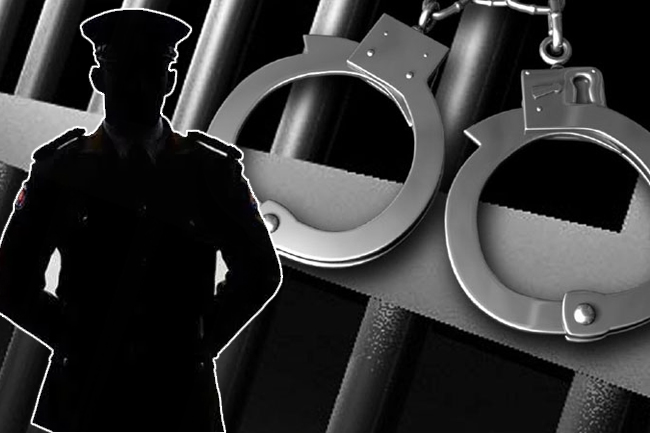 Police sergeant busted while accepting bribe of Rs. 50,000