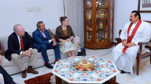 Two US congressmen call on PM