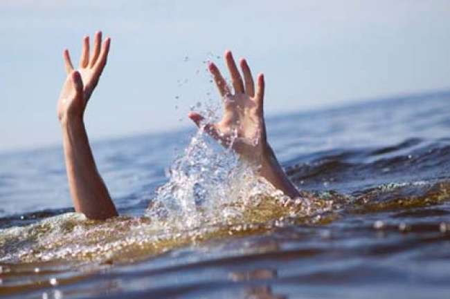 Four students drown in Medawachchiya tank