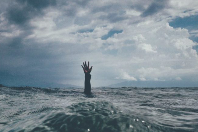 Remains of students drowned in Medawachchiya tank placed at hospital