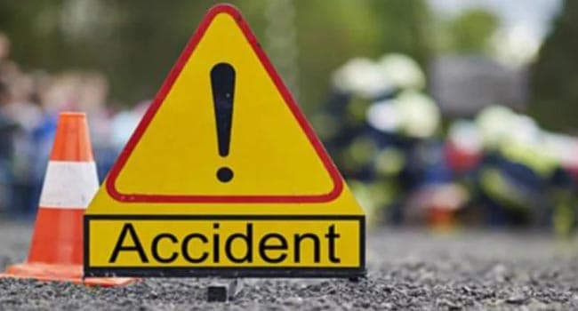 Woman killed, 13 injured in Katunayake road accident