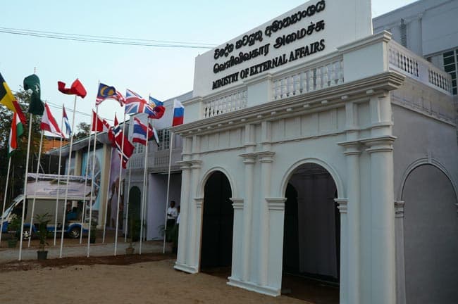 Coronavirus: Foreign Min. coordinates efforts to safeguard Sri Lankans in Italy