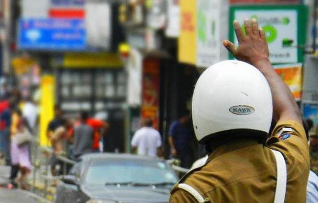 Traffic block in Pelawatte due to teachers’ protest
