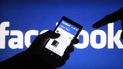 Facebook bug temporarily blocked coronavirus news