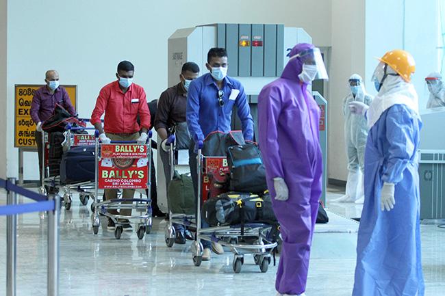 164 Sri Lankans in Bangalore return home in special flight