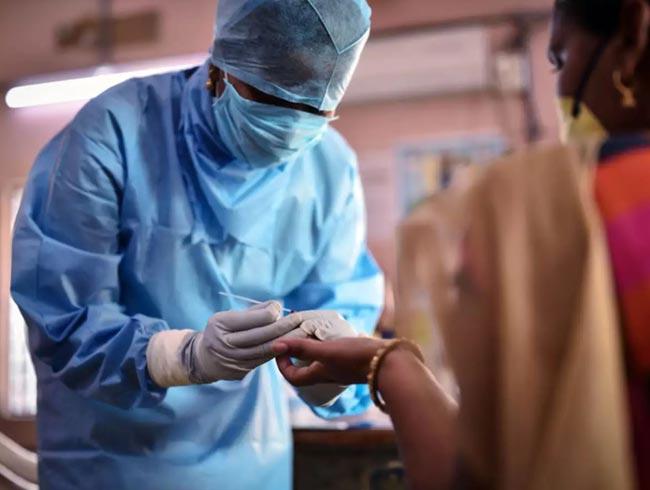 COVID-19 cases surpass 200,000 mark in India