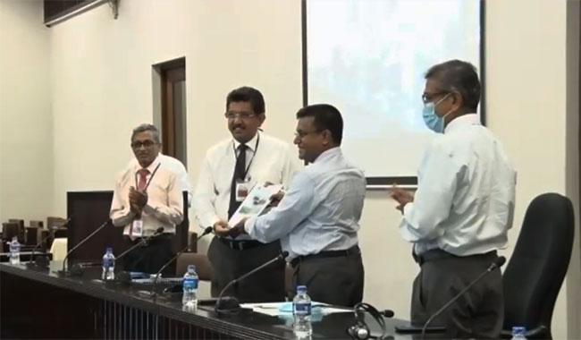 Healthcare guidelines for the Parliament handed over